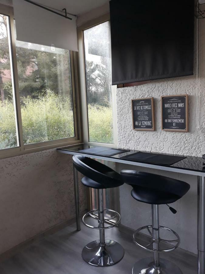 Bandol Studio Exteriör bild